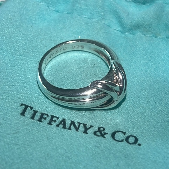 Tiffany & Co Signature Vintage X Ring US Size 6.5 - Picture 2 of 3
